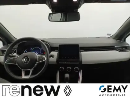 Photo 7 Renault Clio  E-Tech full hybrid 145