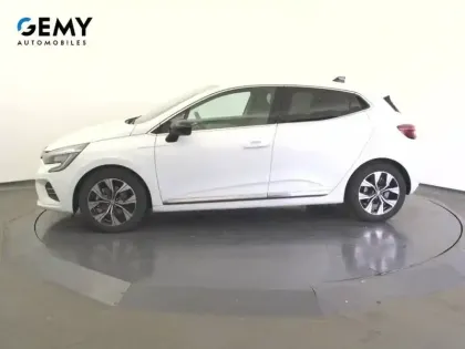 Photo 38 Renault Clio  E-Tech full hybrid 145