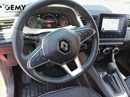 Photo 12 Renault Captur  E-Tech full hybrid 145