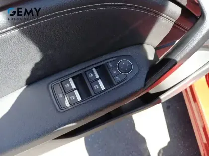 Photo 13 Renault Captur  E-Tech full hybrid 145