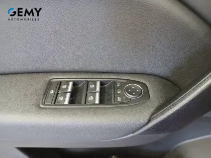 Photo 31 Renault Captur  TCe 100 GPL - 21