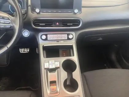 Photo 10 Hyundai Kona  Electrique 39 kWh - 136 ch