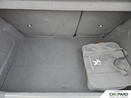 Photo 7 Peugeot 208  Electrique 50 kWh 136ch