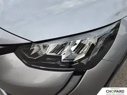 Photo 26 Peugeot 208  Electrique 50 kWh 136ch