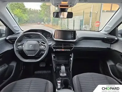 Photo 11 Peugeot 208  Electrique 50 kWh 136ch