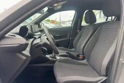 Photo 9 Peugeot 2008  PureTech 100 S&S BVM6