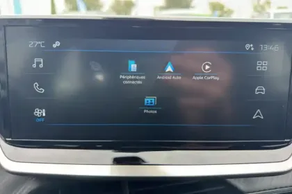Photo 19 Peugeot 2008  PureTech 100 S&S BVM6