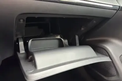 Photo 26 Peugeot 2008  PureTech 100 S&S BVM6