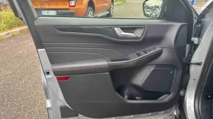 Photo 21 Ford Kuga  2.5 Duratec 190 ch FlexiFuel FHEV E85 Powershift