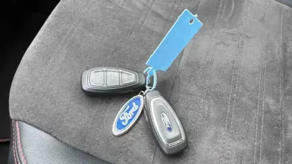 Photo 25 Ford Kuga  2.5 Duratec 190 ch FlexiFuel FHEV E85 Powershift