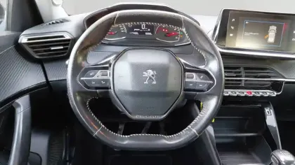 Photo 11 Peugeot 2008  BlueHDi 110 S&S BVM6
