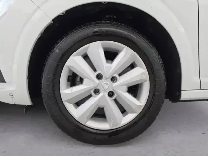 Photo 301 Dacia Sandero  SCe 65