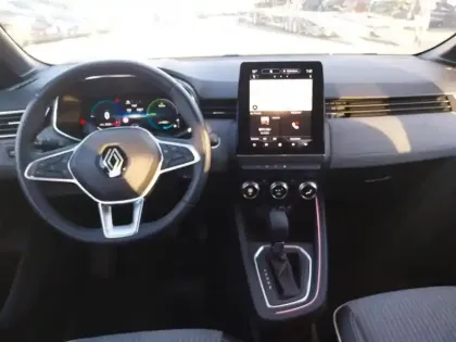 Photo 9 Renault Clio  E-Tech full hybrid 145