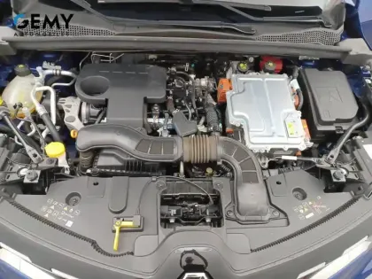 Photo 11 Renault Captur  E-Tech 145 - 21