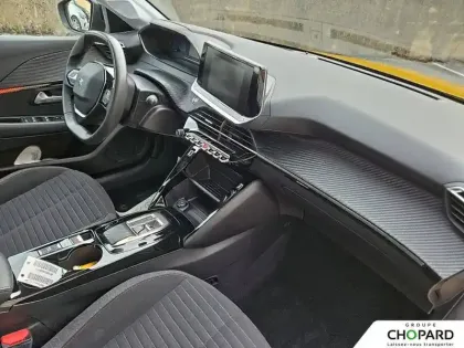 Photo 12 Peugeot 208  Electrique 50 kWh 136ch