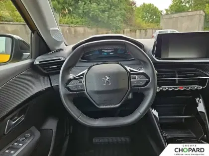 Photo 15 Peugeot 208  Electrique 50 kWh 136ch