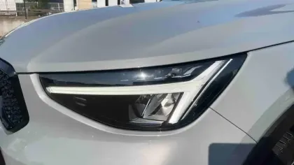 Photo 16 Volvo XC40  B3 163 ch DCT7