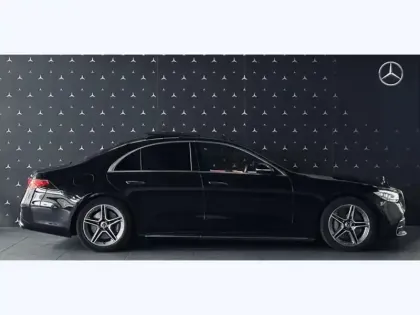 Photo 25 Mercedes CLA 580 e 4MATIC Berline AMG Line
