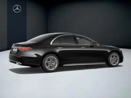 Photo 18 Mercedes CLA 580 e 4MATIC Berline AMG Line