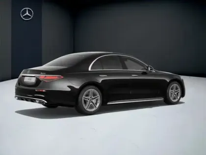 Photo 19 Mercedes CLA 580 e 4MATIC Berline AMG Line