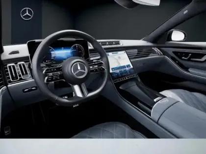 Photo 8 Mercedes CLA 580 e 4MATIC Berline AMG Line