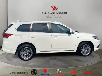 Photo 5 Mitsubishi Outlander  PHEV Twin Motor Intense 4WD