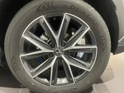 Photo 6 Lexus Lbx  1.5 136ch Emotion 2WD