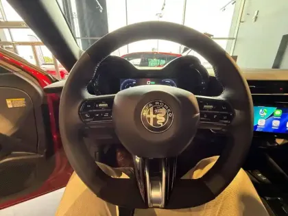 Photo 8 Alfa Romeo Junior  Elettrica 156ch Speciale