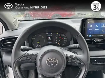 Photo 12 Toyota Yaris  116h Dynamic 5p MC24