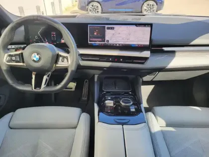 Photo 7 BMW Serie 5 Série 5 Touring 520dA 197ch M Sport xDrive