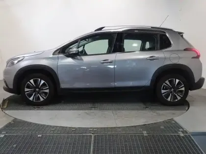 Photo 8 Peugeot 2008  1.2 PureTech 110ch Allure S&S EAT6