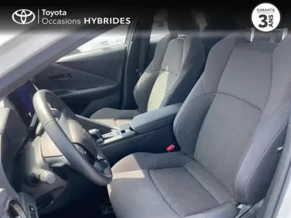 Photo 10 Toyota C-HR  1.8 Hybride 140ch Dynamic NG23