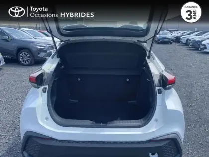 Photo 9 Toyota C-HR  1.8 Hybride 140ch Dynamic NG23