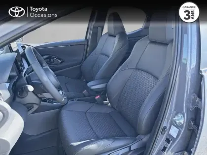 Photo 8 Toyota Yaris  130h Collection 5p MY26