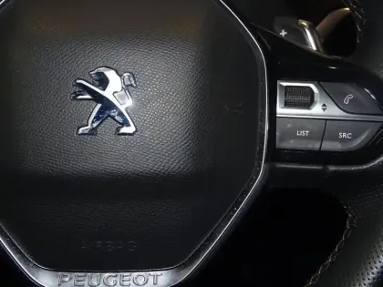 Photo 13 Peugeot 3008  HYBRID 225ch GT e-EAT8