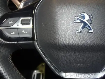 Photo 12 Peugeot 3008  HYBRID 225ch GT e-EAT8