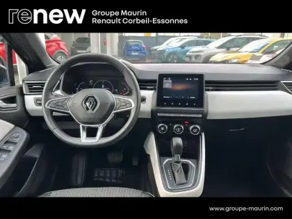 Photo 12 Renault Clio  1.6 E-Tech hybride 145ch Techno