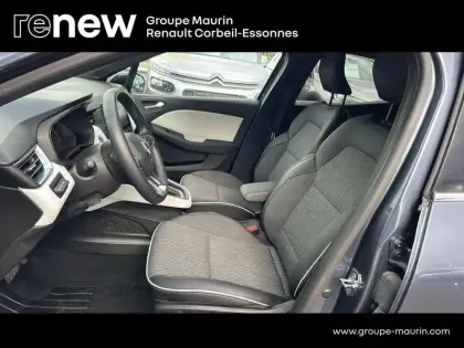 Photo 13 Renault Clio  1.6 E-Tech hybride 145ch Techno