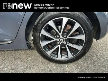 Photo 8 Renault Clio  1.6 E-Tech hybride 145ch Techno
