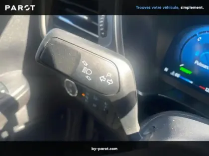 Photo 10 Ford Kuga 2.5 Duratec 180ch Hybrid FlexiFuel Titanium Business Powershift