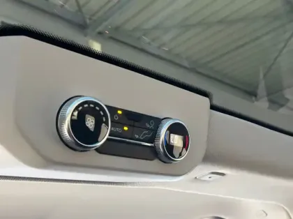 Photo 17 Ford Tourneo Custom 340 L1H1 2.5 Duratec 232ch Hybride rechargeable Titanium CVT