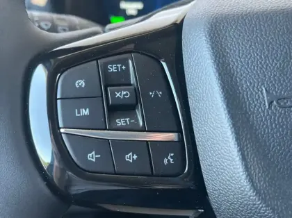 Photo 16 Ford Tourneo Custom 340 L1H1 2.5 Duratec 232ch Hybride rechargeable Titanium CVT