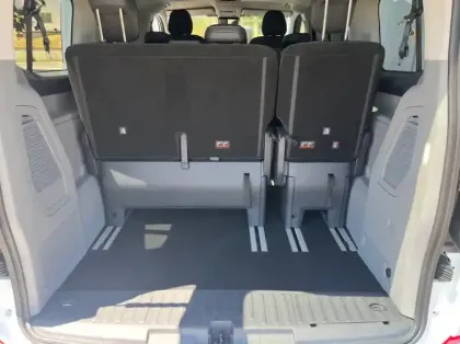 Photo 10 Ford Tourneo Custom 340 L1H1 2.5 Duratec 232ch Hybride rechargeable Titanium CVT