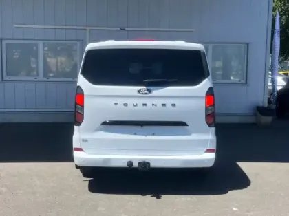 Photo 24 Ford Tourneo Custom 340 L1H1 2.5 Duratec 232ch Hybride rechargeable Titanium CVT