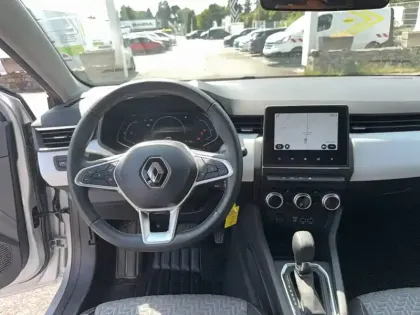 Photo 25 Renault Clio  E-Tech full hybrid 145