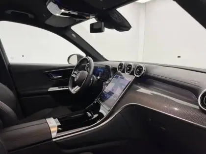 Photo 41 Mercedes GLC  300 de 9G-Tronic 4Matic