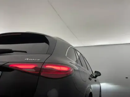 Photo 46 Mercedes GLC  300 de 9G-Tronic 4Matic