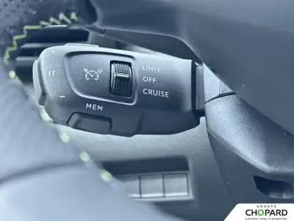 Photo 18 Peugeot 2008  Hybrid 145 e-DCS6