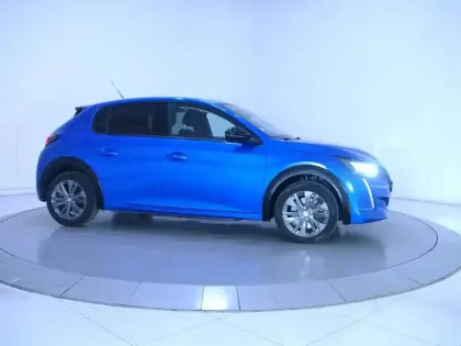 Photo 24 Peugeot 208  Electrique 50 kWh 136ch