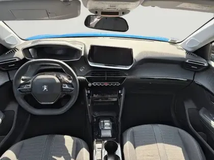 Photo 7 Peugeot 208  Electrique 50 kWh 136ch